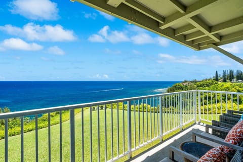 Incredible sweeping ocean views from the lanai