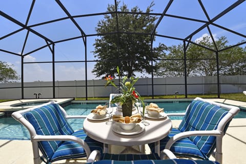 Private south-facing pool/SPA