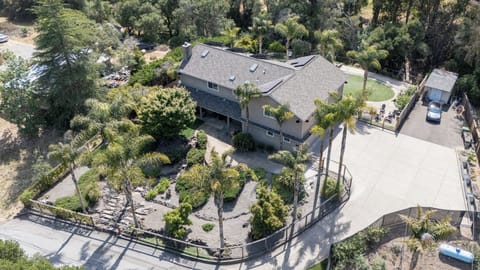 Estate on 1 acre lot. Plenty of space for all the whole family. 