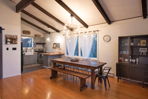 Dining room table that seats up to ten comfortably