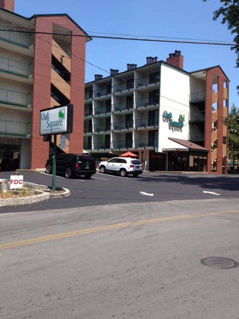 Oak Square of Gatlinburg - 685 River Road
Downtown Gatlinburg