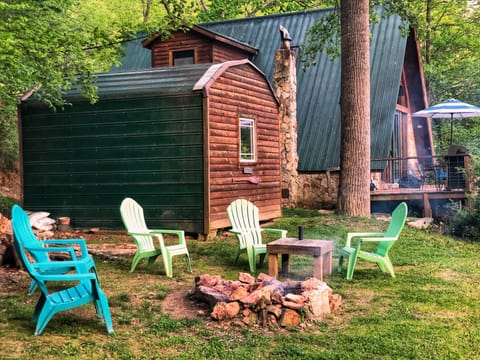 Relax with unlimited firewood and the most beautiful view you can imagine