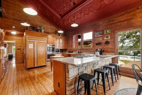 016-455023-106OakTerrace_016_12966404