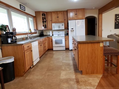 Spacious walk-thru kitchen