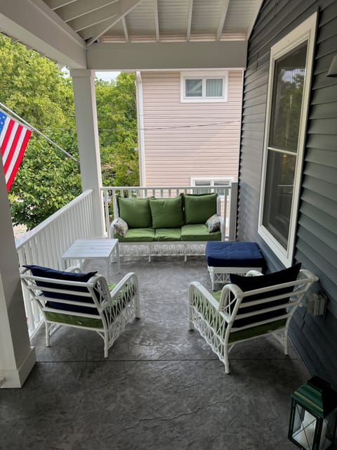 Front porch - North side, with seating for 4+.