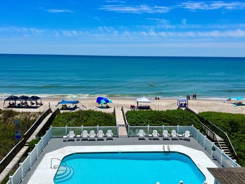 Oceanfront /5br/sleeps12