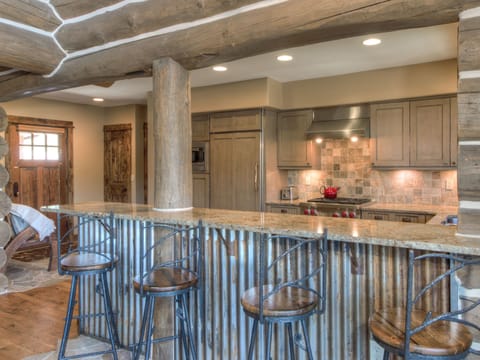 Powder Ridge Manitou 13, Kitchen, 1