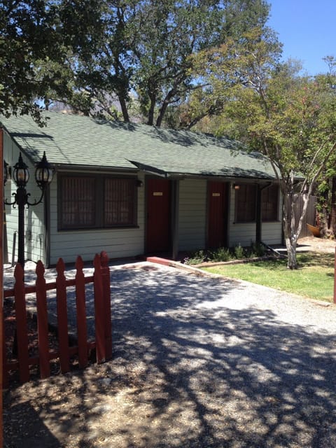 Exterior view of Twin Oaks and River Oaks Cabins.