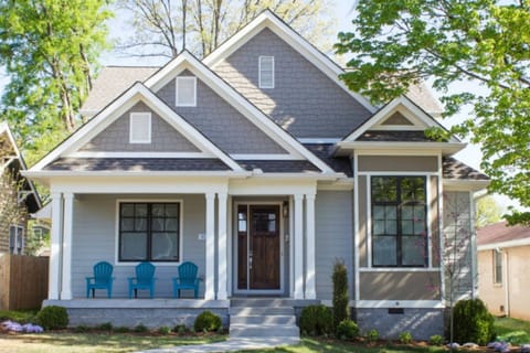 Great front porch for drinking coffee and relaxing!