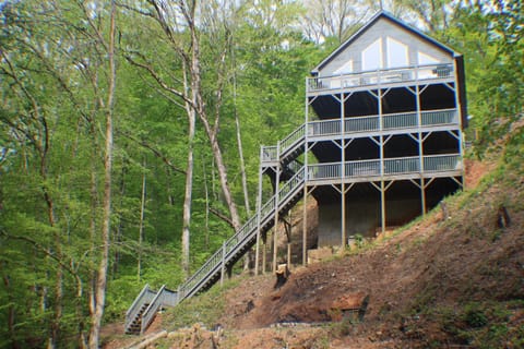 Secluded cove near jumping bridge