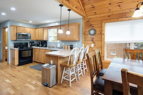 Fully Stocked Kitchen