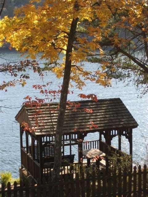 Enjoy a cup of coffee or lunch in the beautiful lakeside gazebo