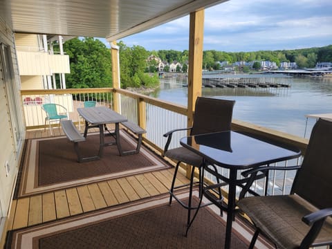 Large Deck with seating for everyone.