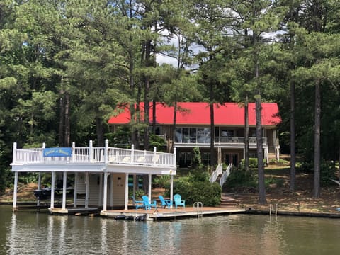 "Floatin & Boatin" located on a Private Point Lot with 203' of Water frontage!
