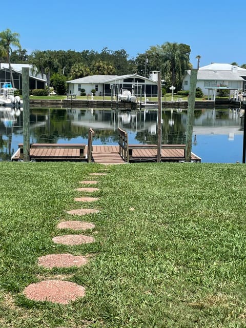 Private Dock for boating/fishing and access to Gulf.