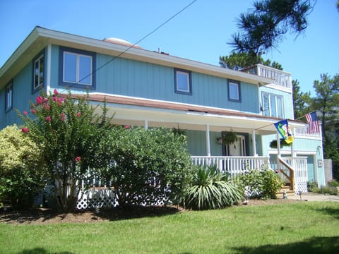Front of Home with Covered Porch and Front Yard