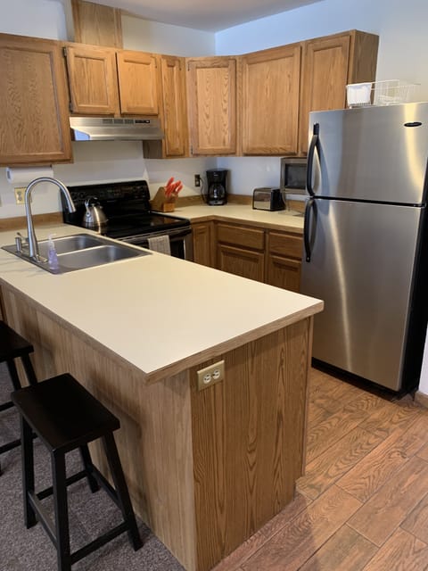 fully equipped, dishwasher,  laundry is communal and convenient across the way
