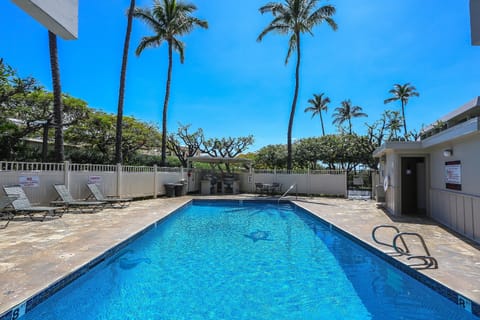 Complex Amenities - Lounge and sunbathe by this pool