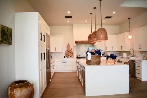 Fully stocked chef's kitchen...icemaker, wine fridge, cappuccino maker, Keurig..