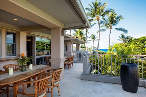 OPEN AIR LIVING! TWO DINING TABLES AND GAS BBQ!  OCEAN VIEWS!