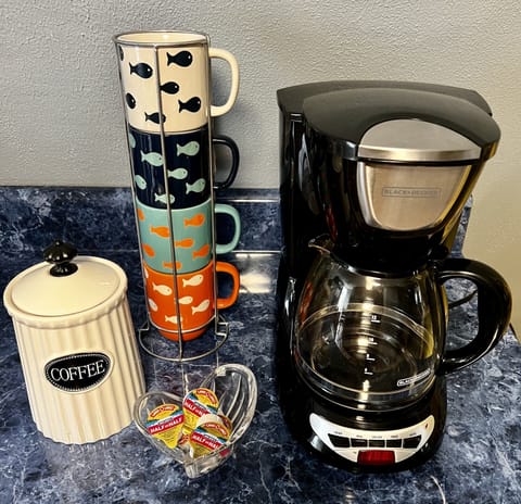 Coffee, sugar and creamer