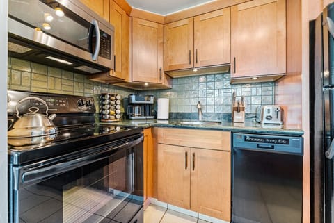 Green granite countertops.