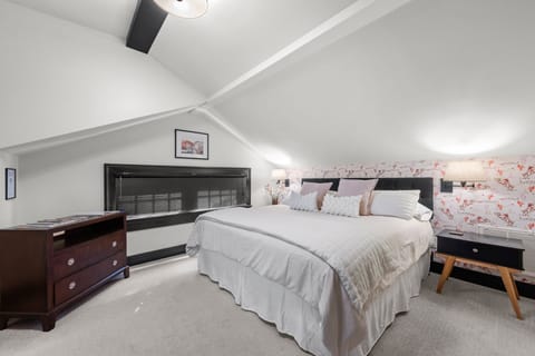 King Bed