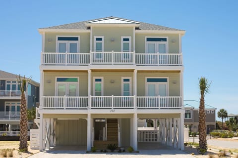 Front of Vitamin Sea