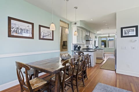 8 space dining table and 4 space kitchen bars 