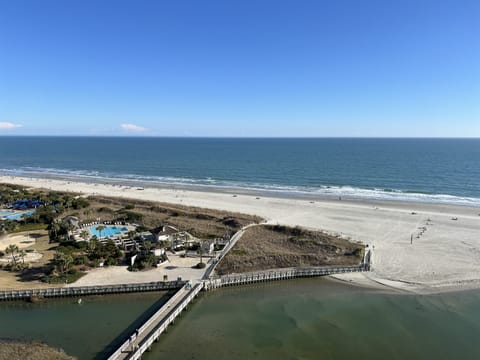 Spectacular Panoramic View from the 15th Floor