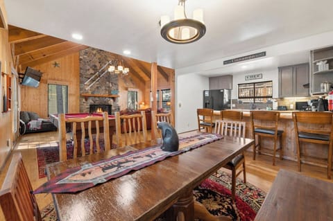 Dining area and extra seating at kitchen counter. Plenty of space for big dinners. 
