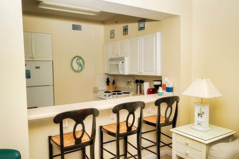 Windemere Resort Unit 604 Breakfast Bar