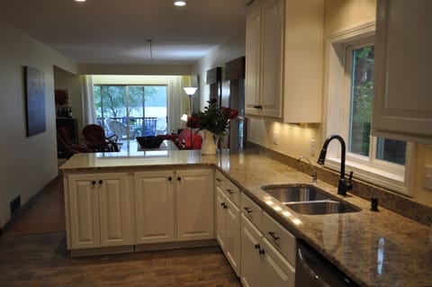 Kitchen opens into the dinning area and family room
