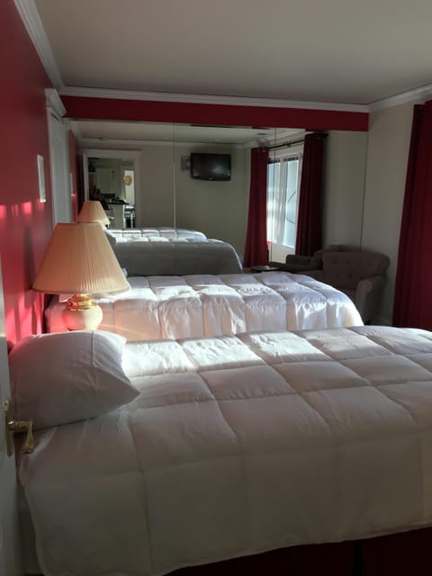 XL twin beds can be convert to King bed