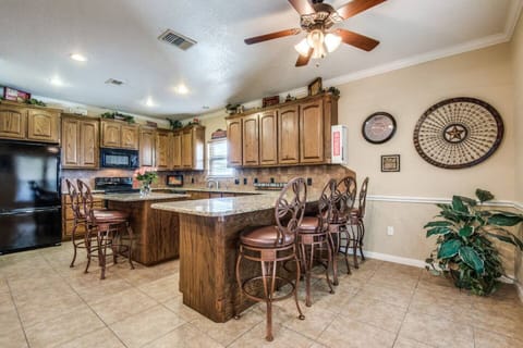 Private kitchen. 