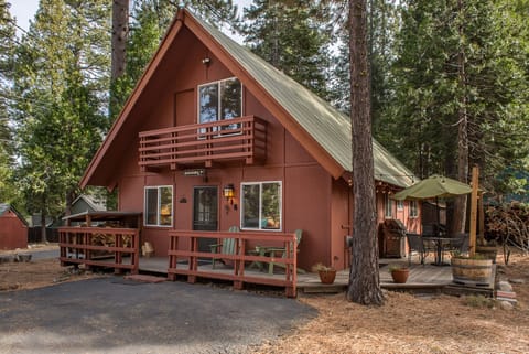 Warm and inviting as you enter the driveway.