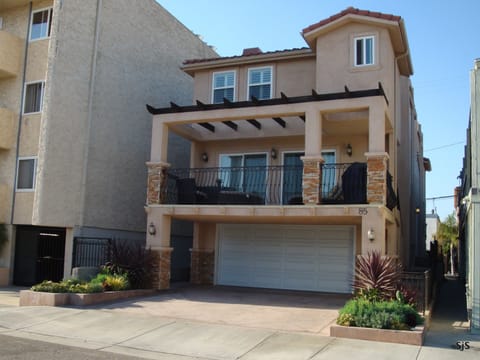 Front of house. Balcony is for the upstairs unit only. Welcome to Hermosa Beach!