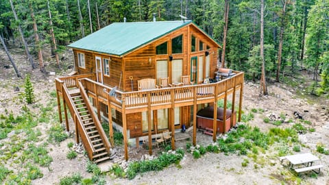 The cozy cabin gives you plenty of space to enjoy the outdoors - including your own hot tub!