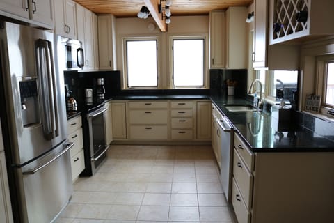 Gourmet Chef's Kitchen with all new appliance and high end finishes