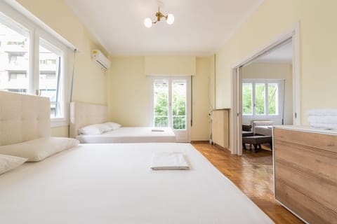 Apartment | Iron/ironing board, bed sheets