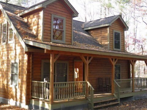 Front of cabin with covered porch