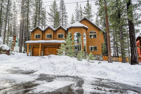 Make the most of your Lake Tahoe getaway at this stunning 6-BR, 3-BA chalet!