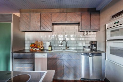 Bright, Open Kitchen Perfect for Cooking Together