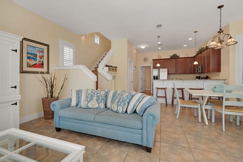 Open floor plan is great for Family gatherings