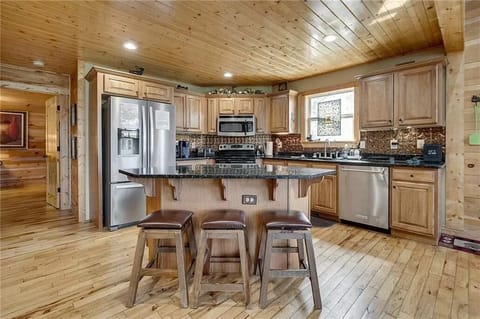 Granite countertops and stainless appliances