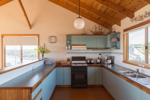 Large kitchen with gas cooking