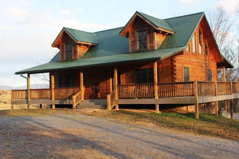 Front view of the Foggy River Lodge