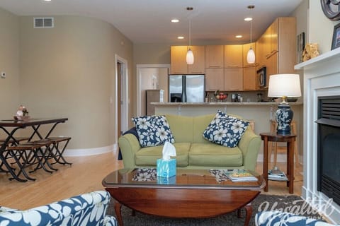 2nd Floor Main Living Area