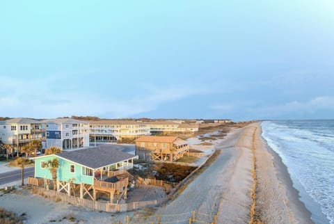 DIRECT BEACH ACCESS