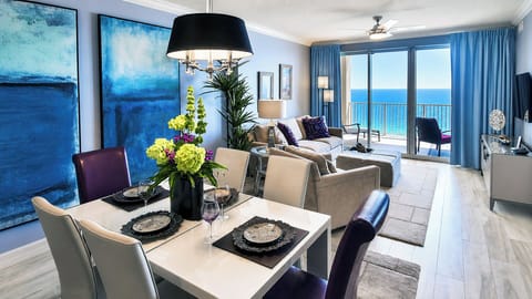 Living/Dining w/Ocean View